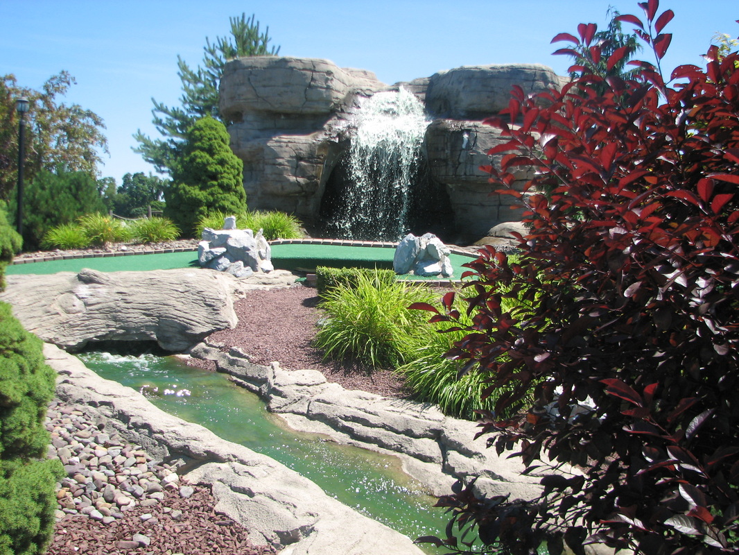NEW! The Oasis-Mini Golf ⛳️ Perfect for Families